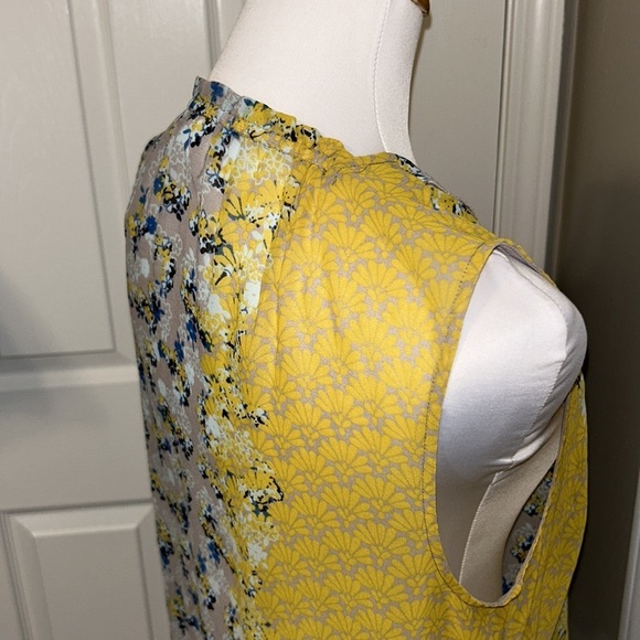 CaBi  Offsides floral Blouse Yellow Blue, Button Up, Sleeveless, Sheer - Picture 7 of 10